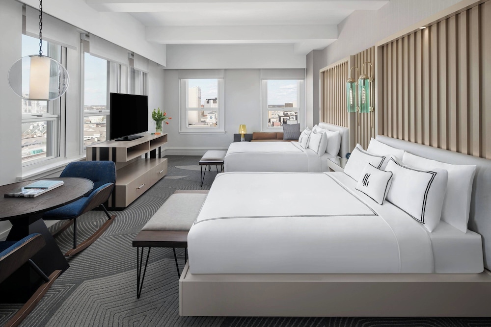 Deluxe Room, 2 Queen Beds (Mobility Accessible, Roll-in Shower)