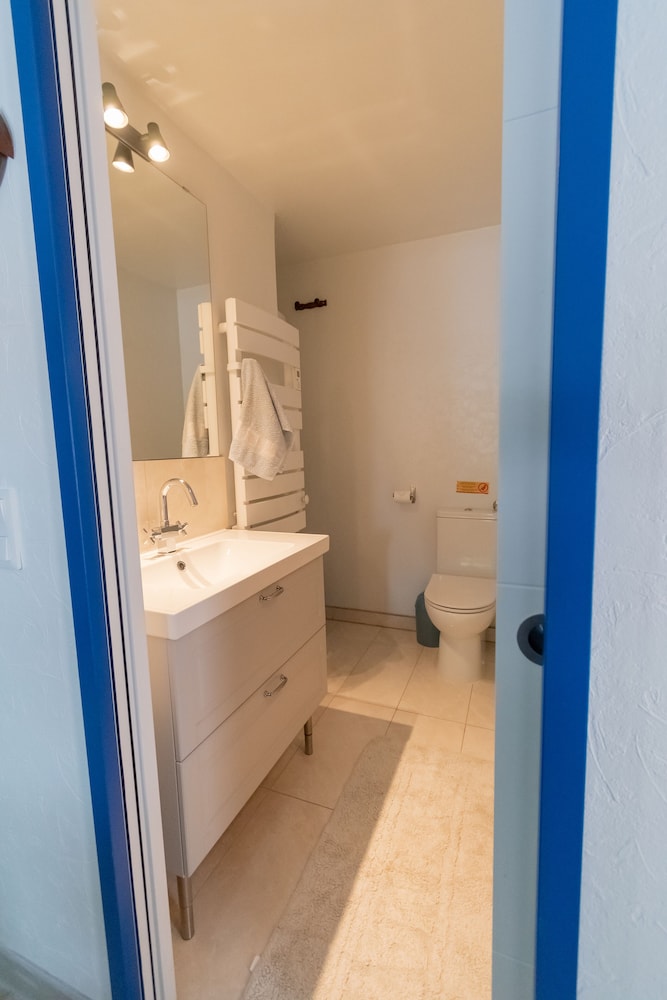 Blue Marine Apartment - Photo 2