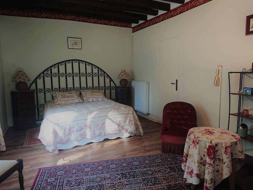 Comfort Double Room (Le Herisson)