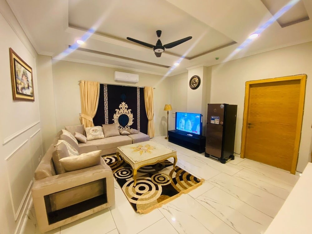 Deluxe Double Room, City View photo 3