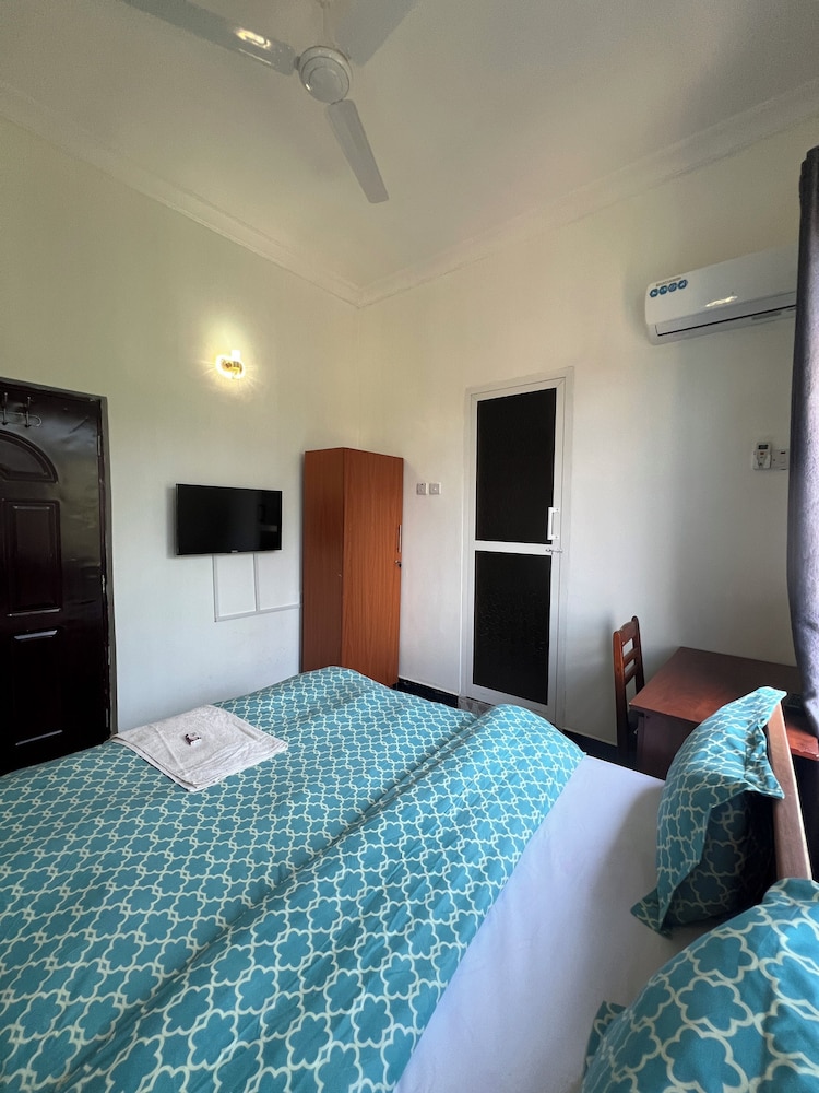 Standard Double Room photo 3