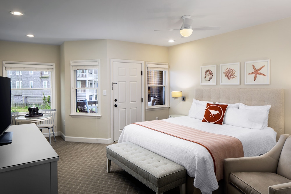 Room, 1 King Bed (Resort) - Photo 2