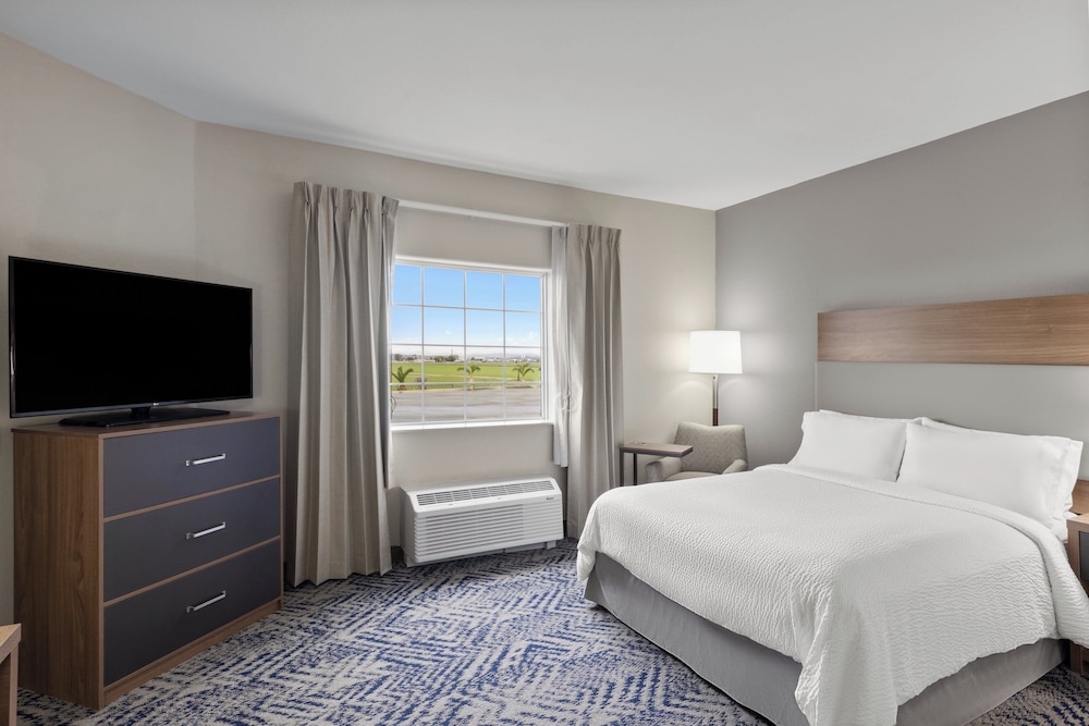 Studio Suite, 1 Queen Bed, Accessible (Communications, Mobility) - Photo 7