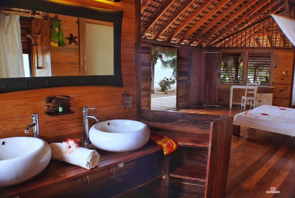 Bungalow, Sea View photo 2