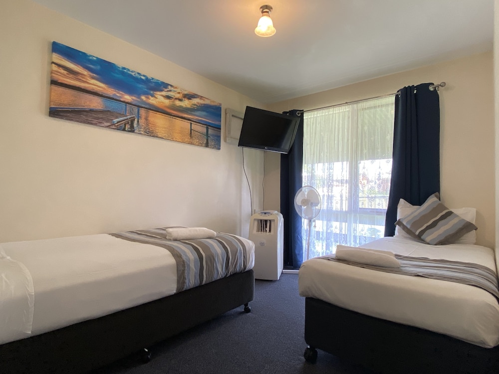 Family Suite, 2 Bedrooms, Non Smoking photo 3