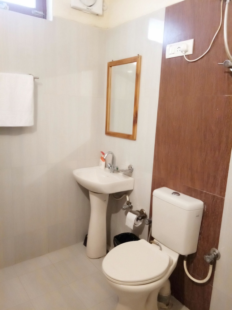 Premium Room with Private Sit Out photo 3
