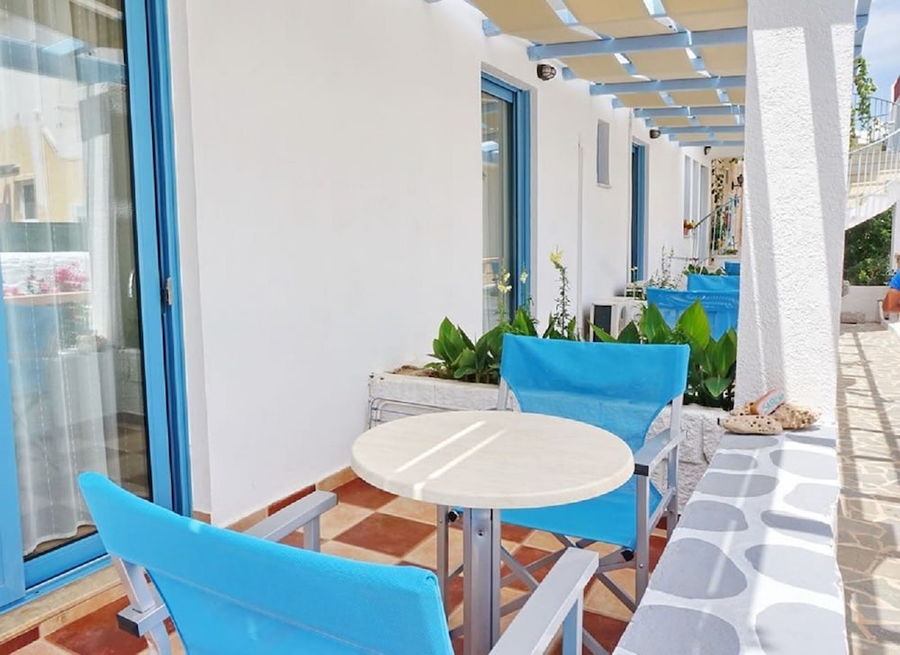 Double or Twin Room with Garden View, Ground Floor photo 3