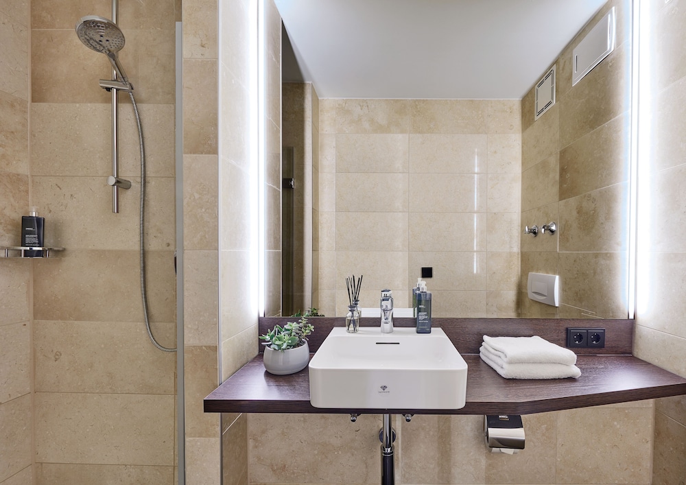 Business Duplex - Photo 12