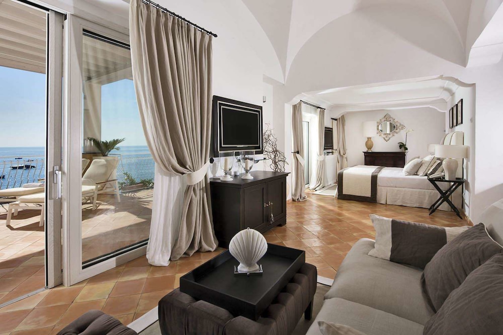 Junior Suite, Private Pool, Sea View - Photo 1