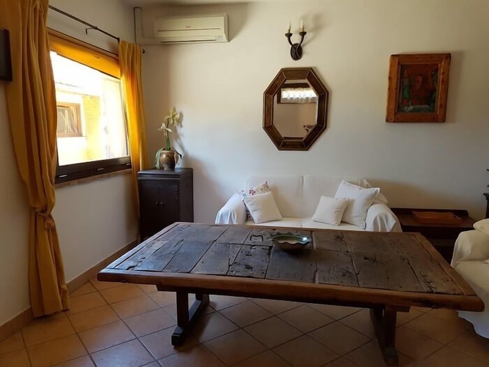 Studio, Ground Floor