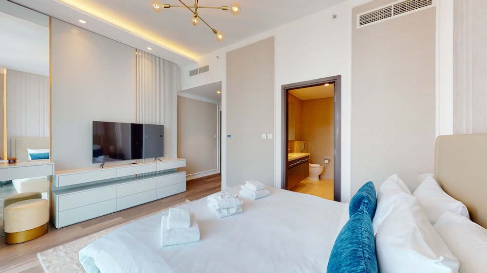 Deluxe Apartment, 2 Bedrooms, Pool Access photo 2