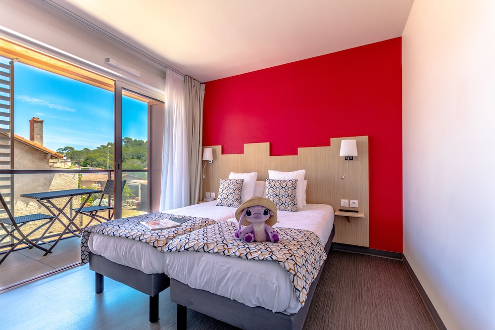 Double Room, Balcony - Photo 5