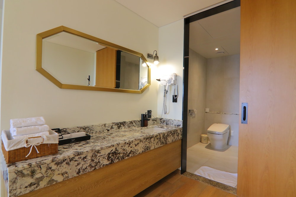 Deluxe Twin Room - Photo 5