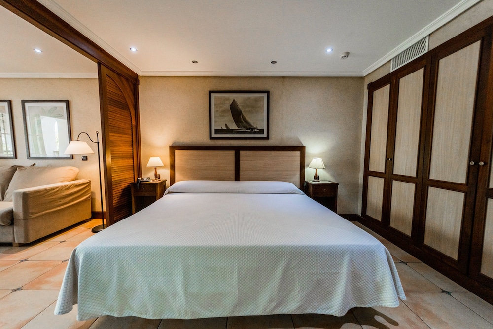 Junior Suite, Annex Building (2 adulto + 1 niño) thumbnail 5