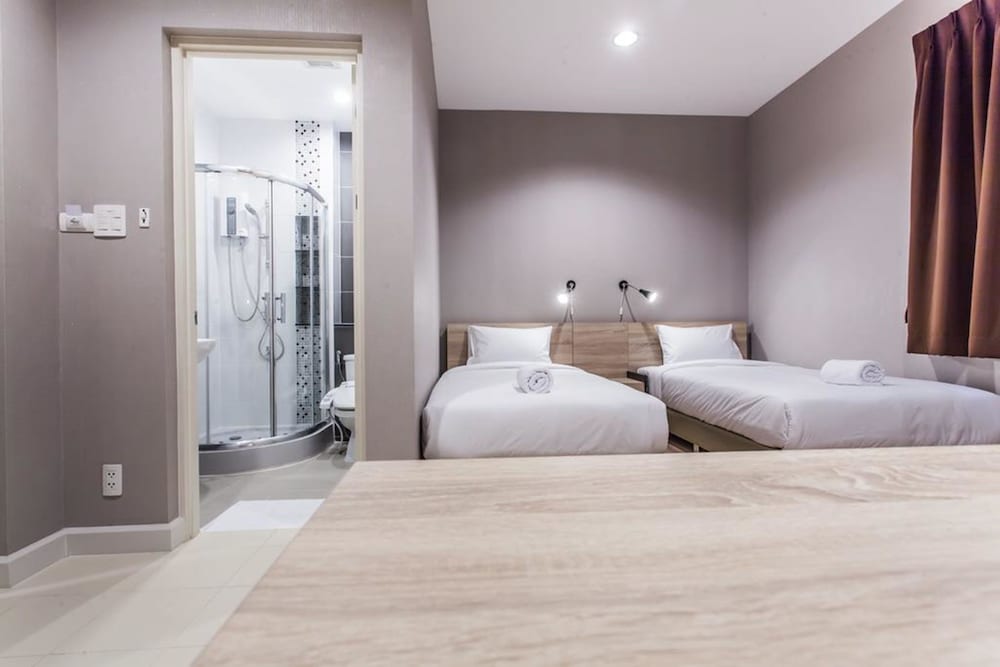 Standard Twin Room photo 2