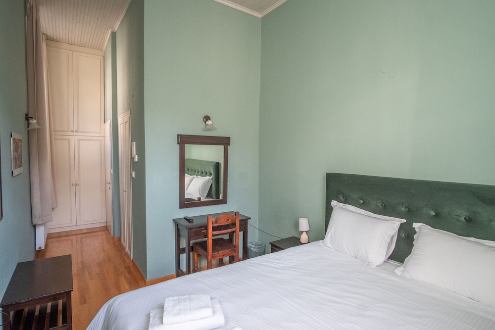 Basic Twin Room photo 3