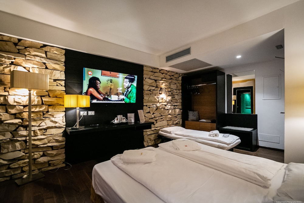 Design Triple Room