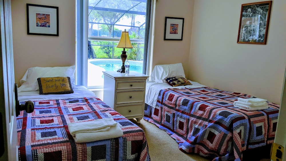 Standard Room, 1 Bedroom, Non Smoking, Shared Bathroom