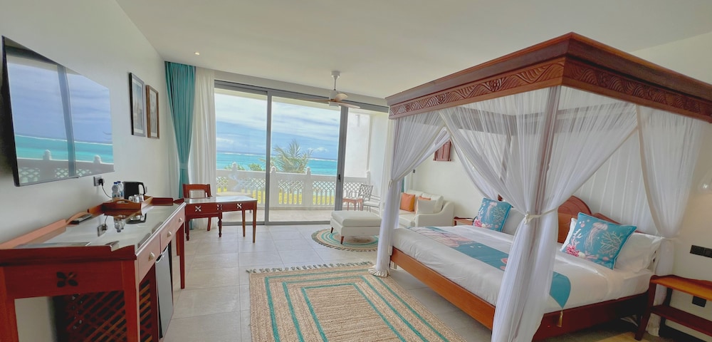 Ocean Palace Room photo 3
