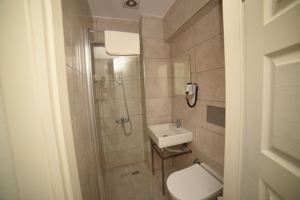 Twin Room, Balcony, Sea View photo 2
