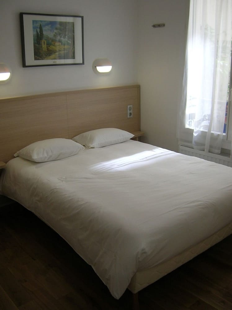 Standard Double Room photo 3