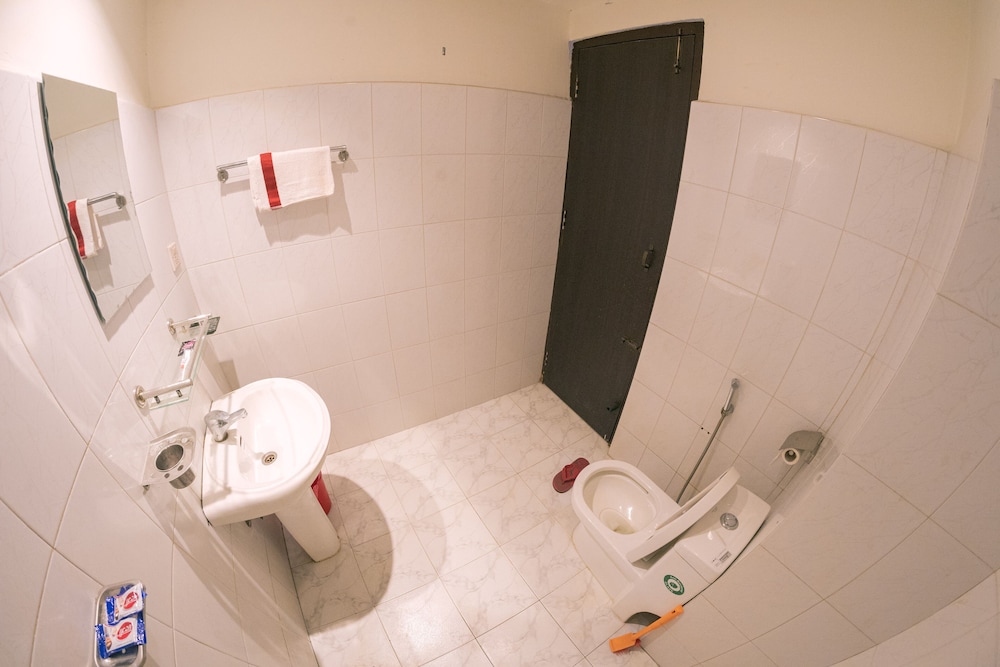 Deluxe Double Room - Photo 8