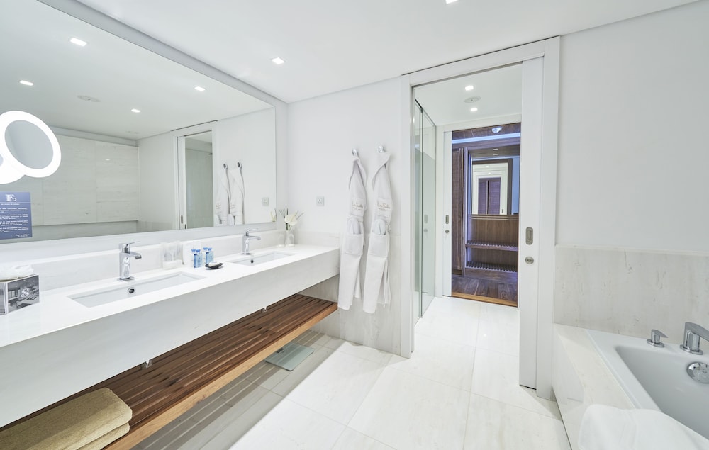 Suite, Sea View, Ground Floor - Photo 6