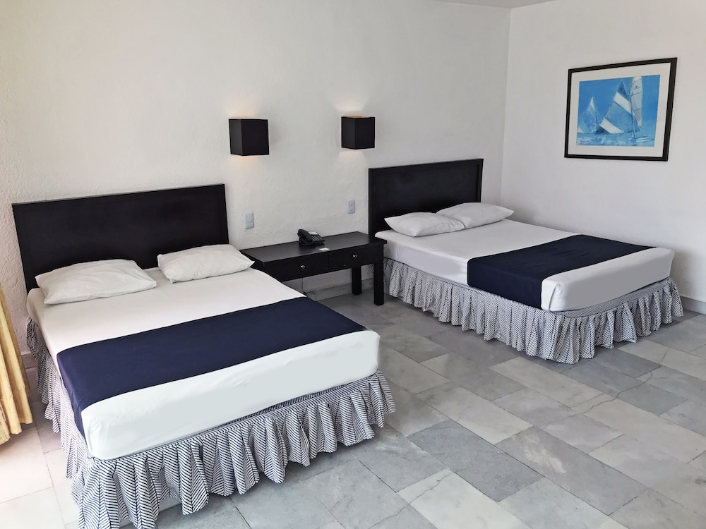 Standard Room, Beach View photo 3
