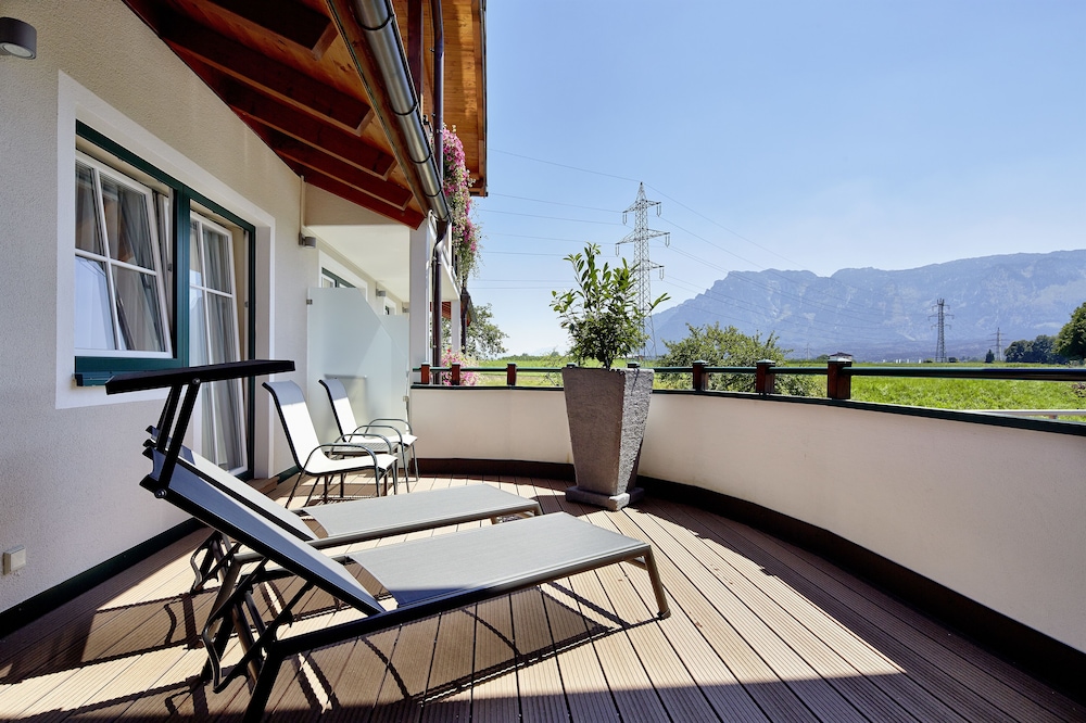 Quadruple Room, Balcony photo 2