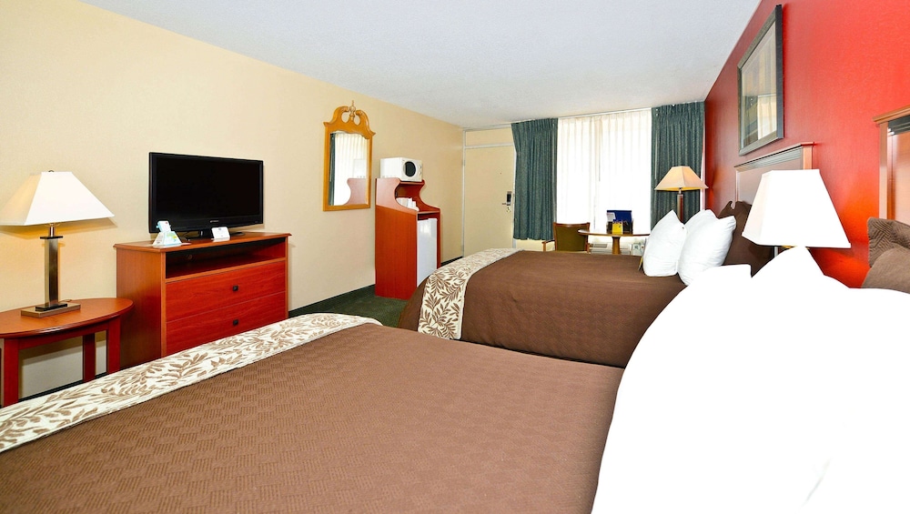 Room, 2 Double Beds, Accessible, Non Smoking photo 3