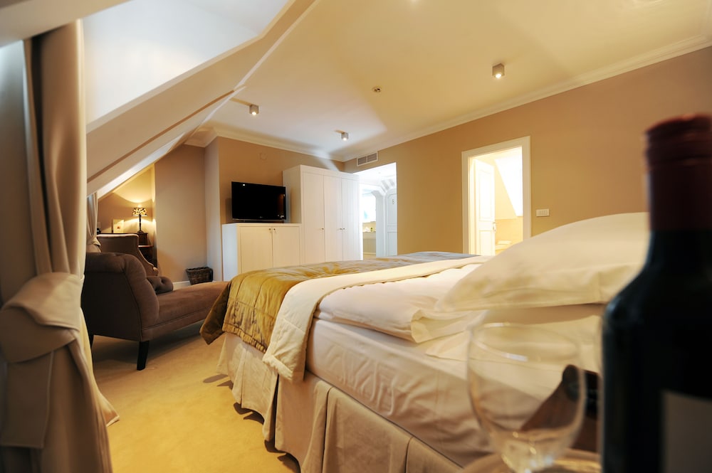 Deluxe Double Room Single Use photo 3
