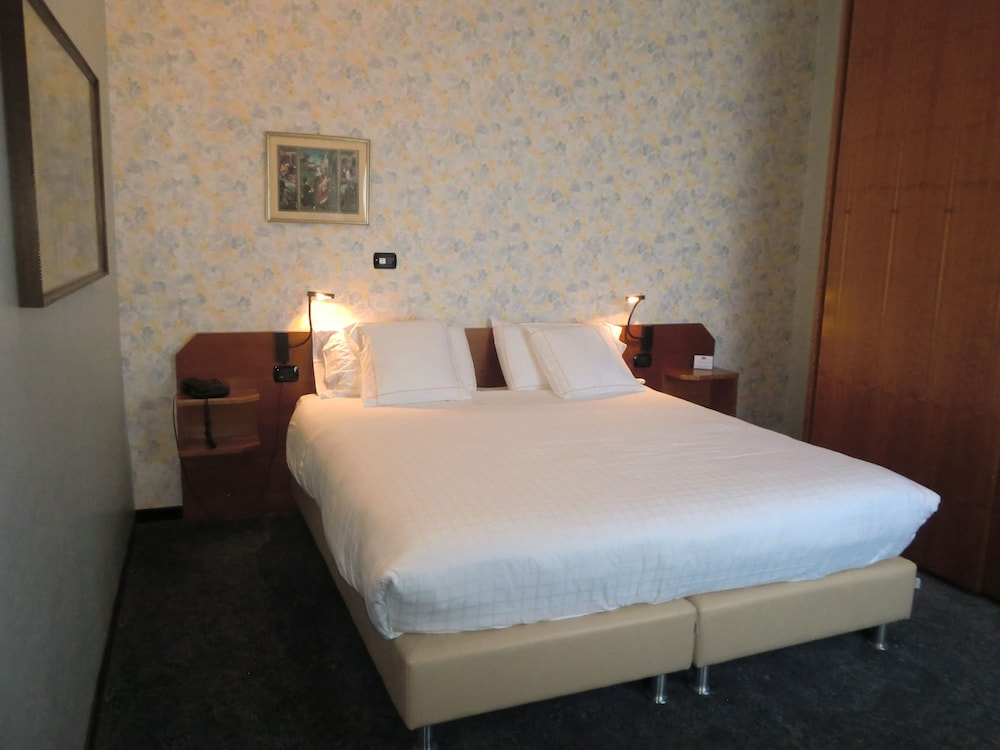 Suite, 1 Queen Bed, Non Smoking