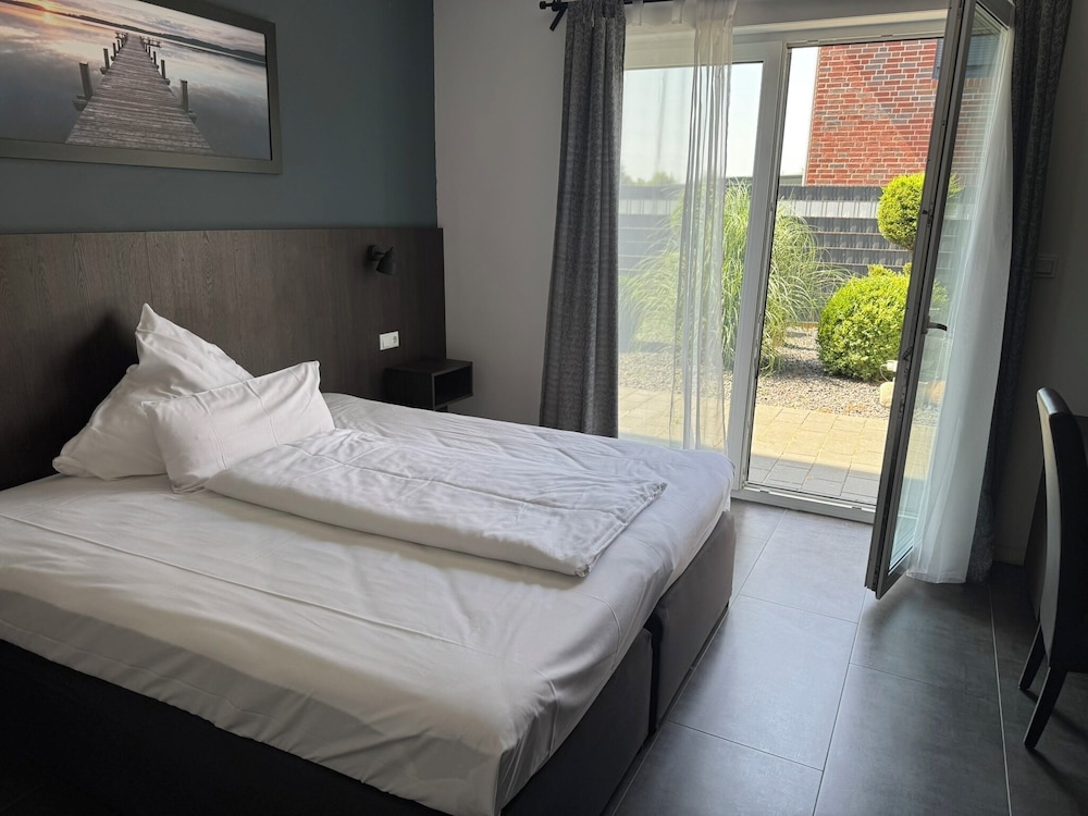Double or Twin Room, Mobility Accessible, Terrace