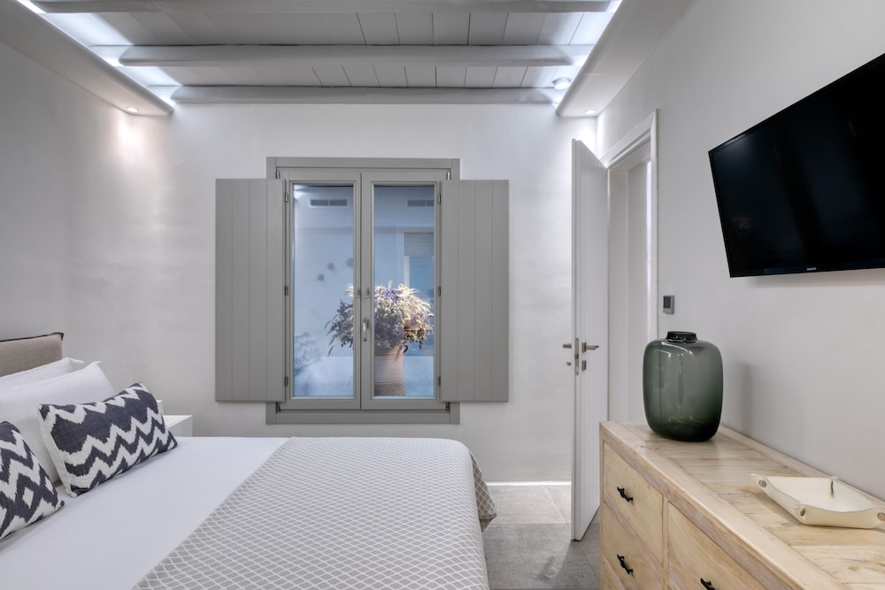Exclusive Villa, 4 Bedrooms, Sea View (M One) - Photo 10