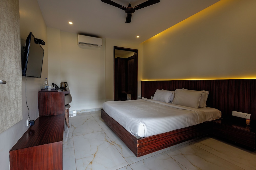 Executive Room - Photo 6
