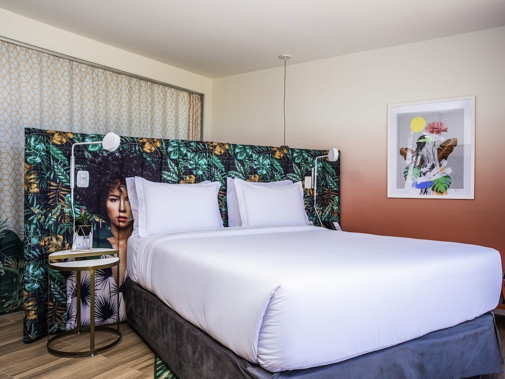 Suite, 1 Double Bed, Balcony