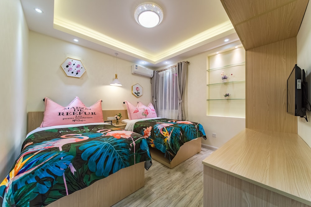 Family Suite, 2 Bedrooms, Sauna, Hill View photo 3