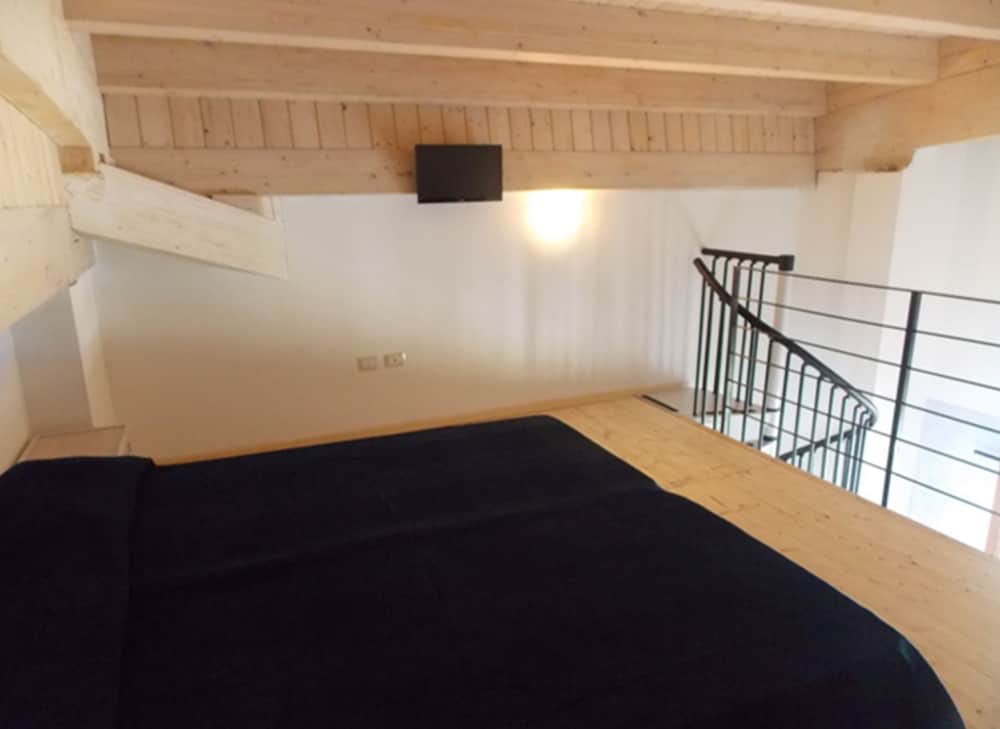 Duplex photo 2