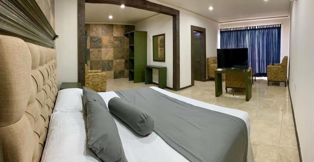 Presidential Suite, 2 Bedrooms, Jetted Tub photo 1