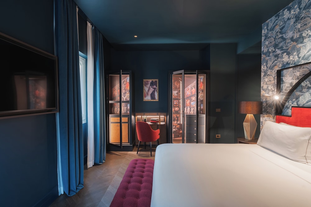 Room (Prestige)