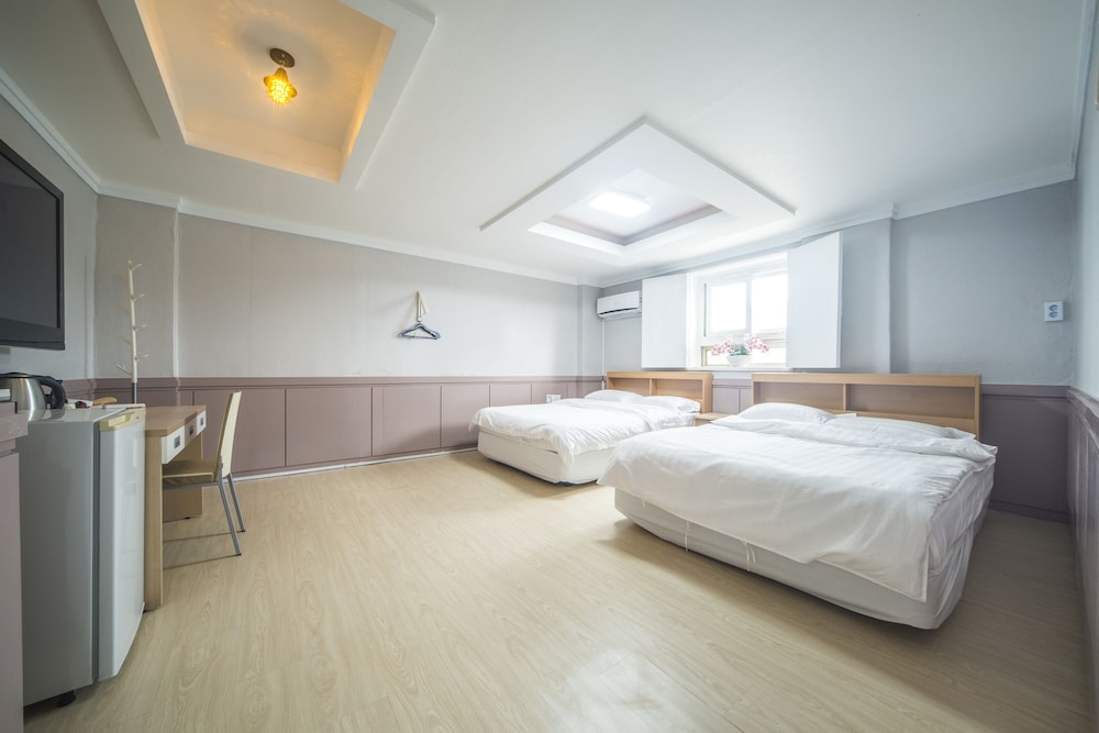 Deluxe Room (A) photo 1