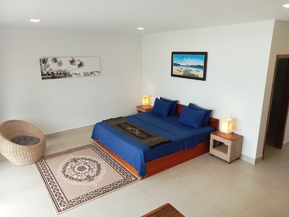 Villa, Sea View, Beachfront - Photo 7