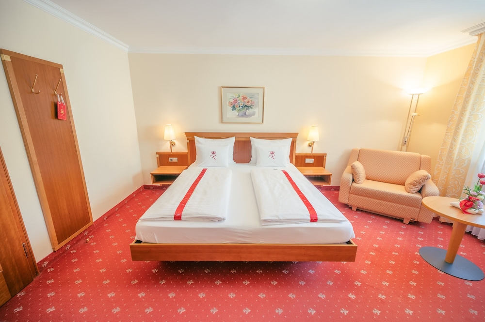Superior Double Room Single Use photo 2
