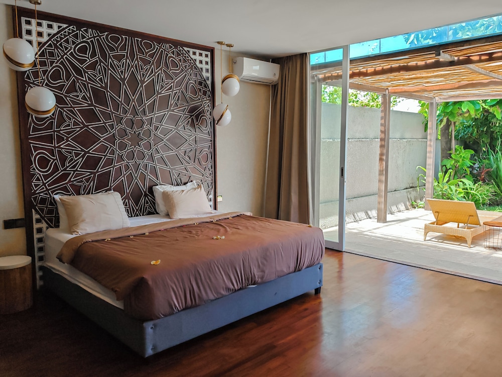 Luxury Villa, 2 Bedrooms, Beach View photo 2