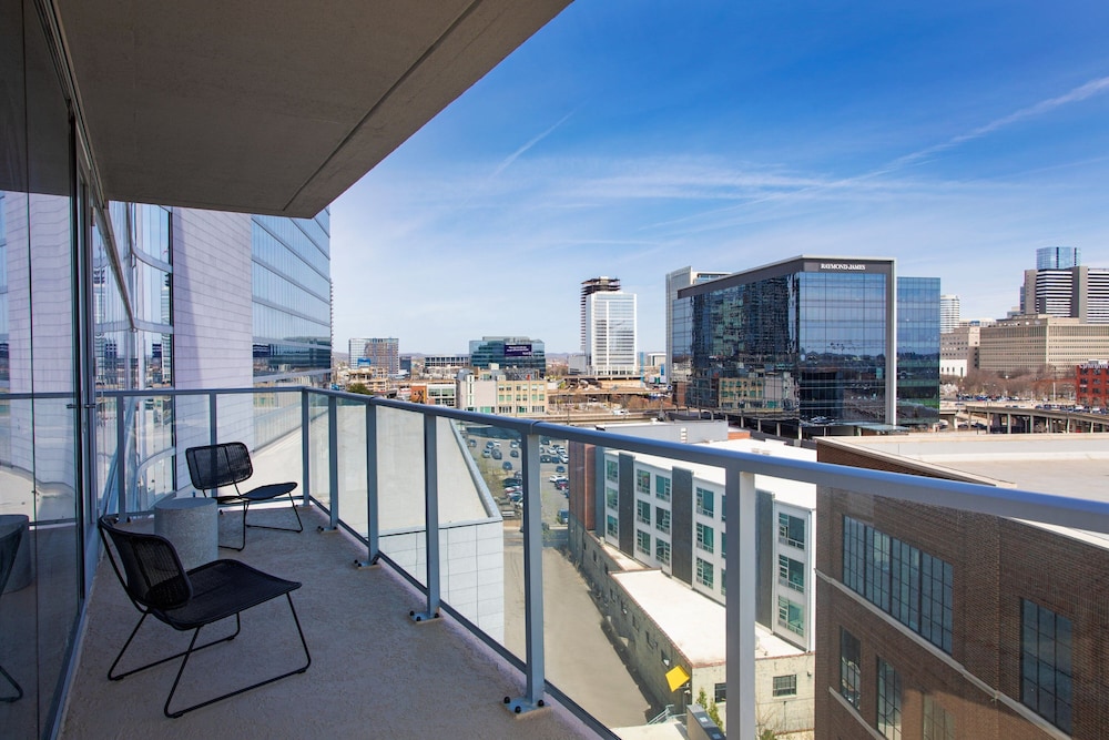 Suite, 1 Bedroom, Balcony, City View - Photo 5