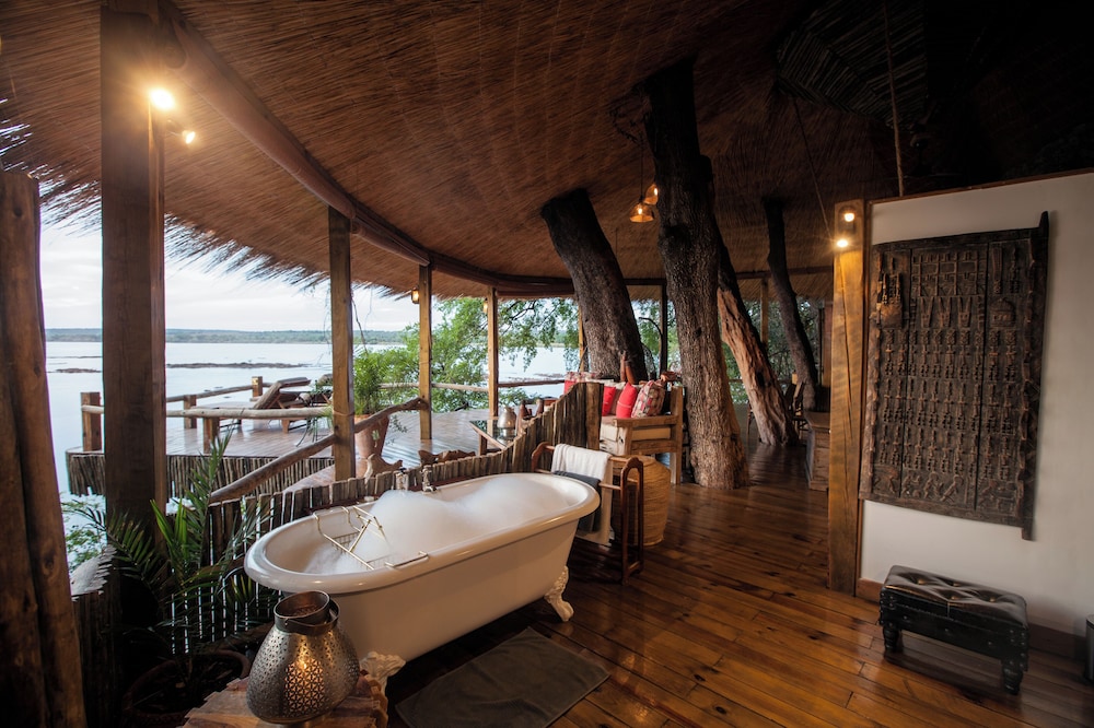 Tree House photo 2