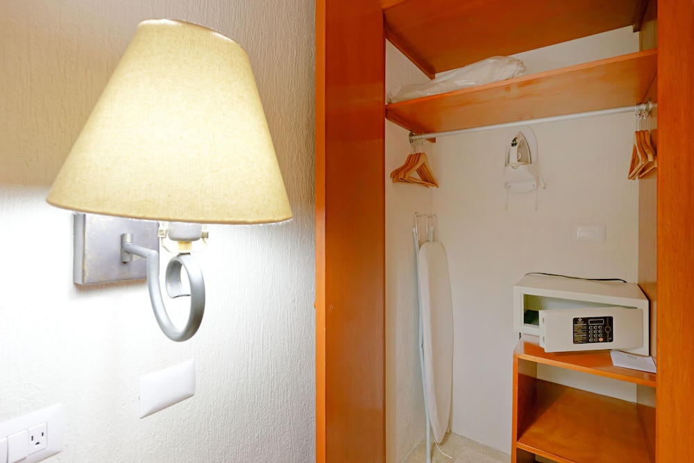 Executive Room photo 2