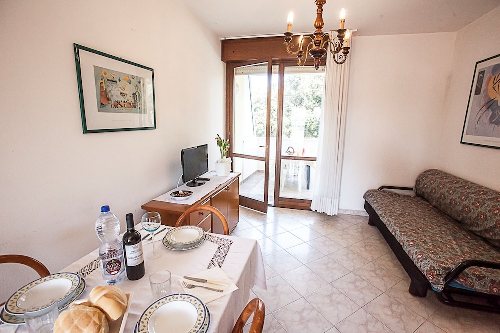 Apartment, 2 Bedrooms, Balcony, Garden View