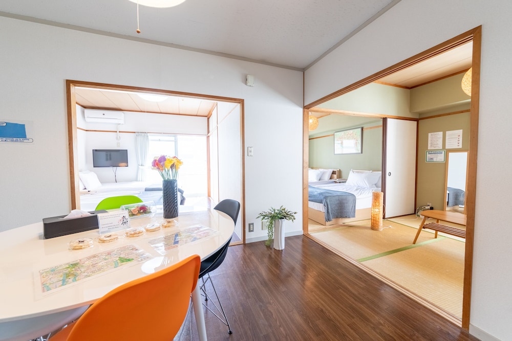 Room503