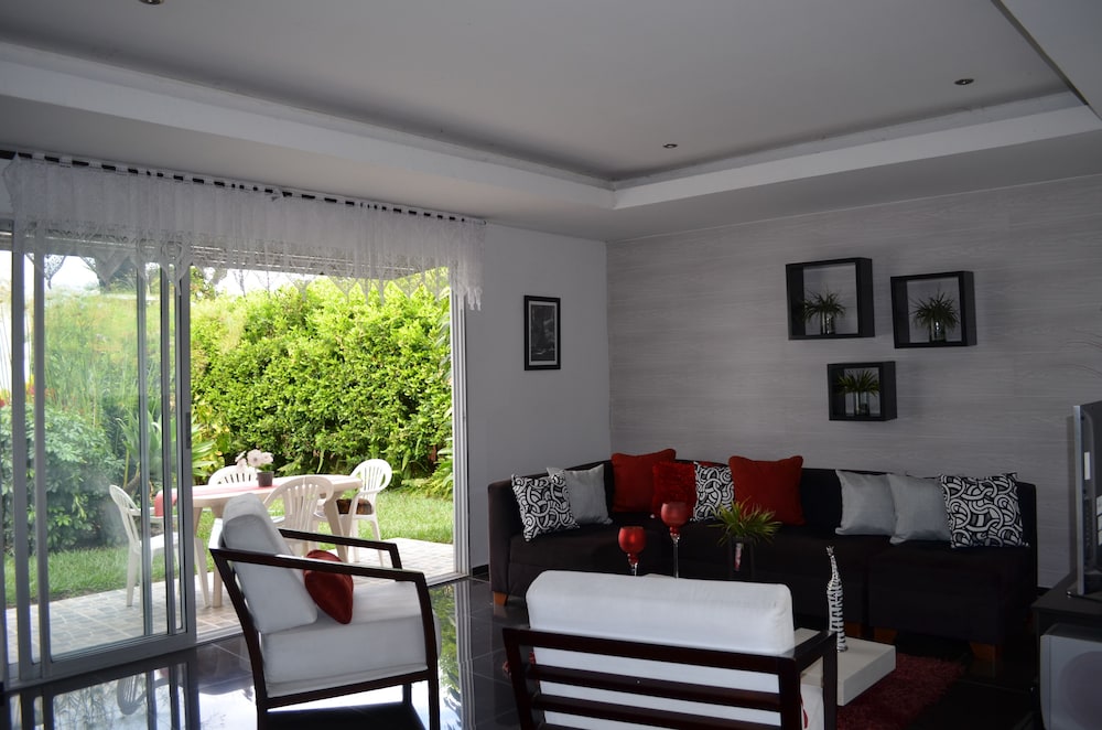 Comfort Chalet, 3 Bedrooms photo 2